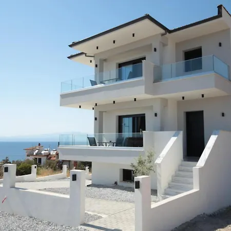 Διαμέρισμα Emmeli's De Lux *